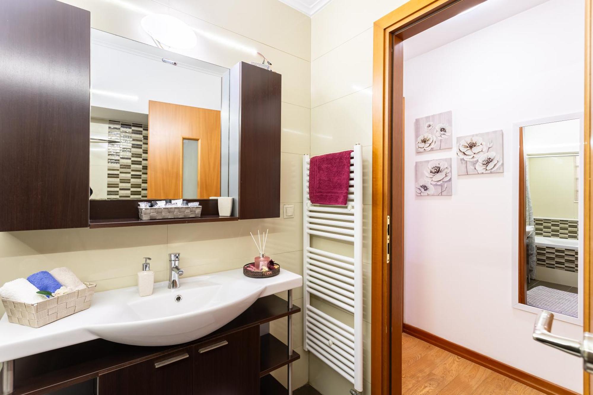 Lito'S Central Gem - Cozy Dream Getaway Kalamata Esterno foto