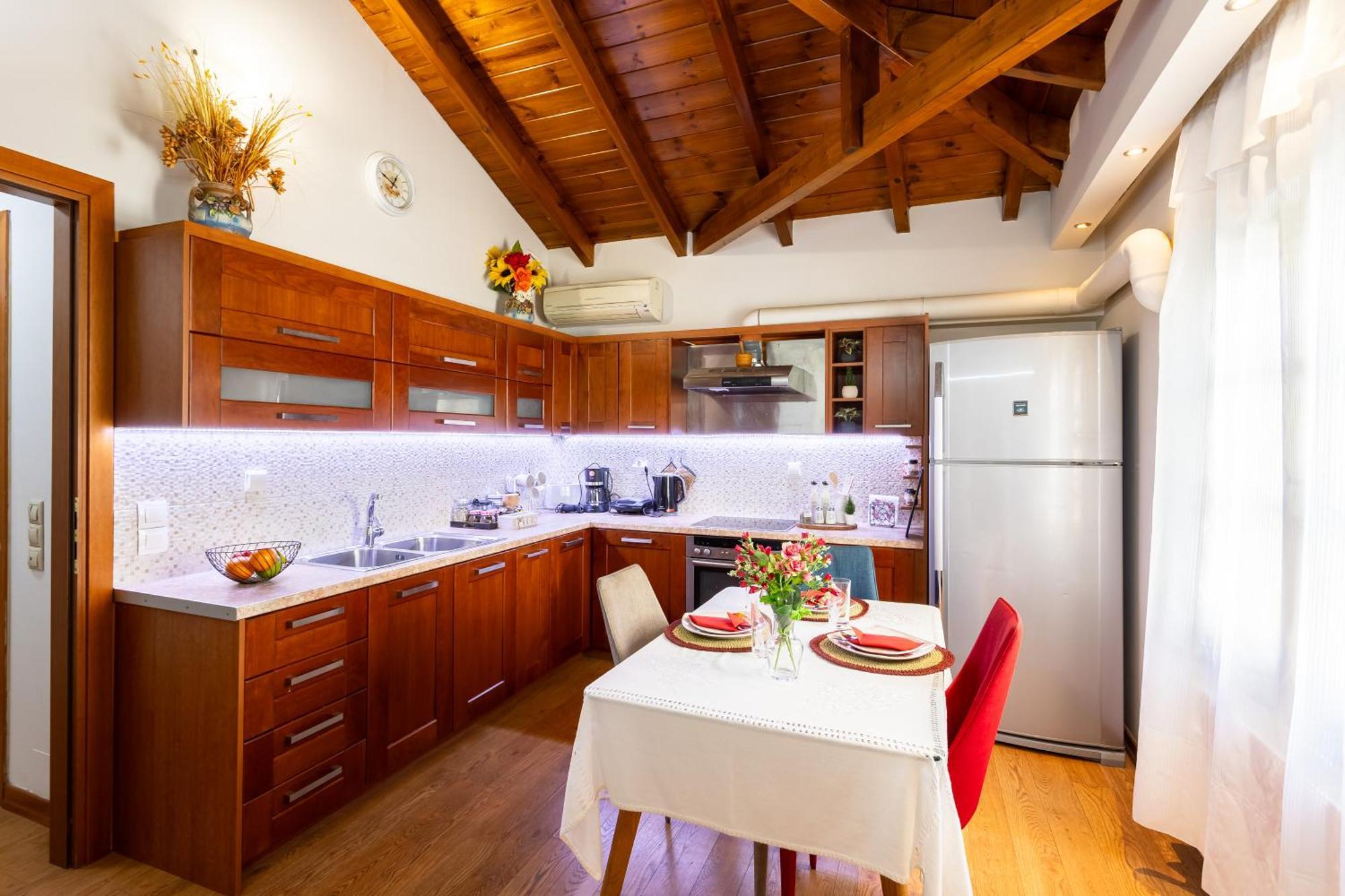 Lito'S Central Gem - Cozy Dream Getaway Kalamata Esterno foto