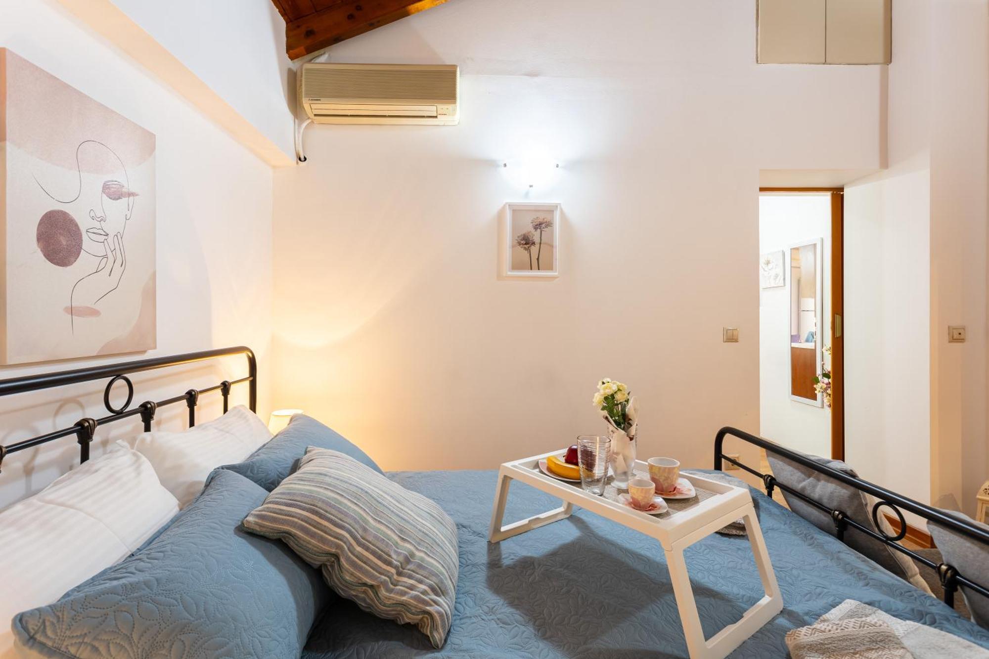 Lito'S Central Gem - Cozy Dream Getaway Kalamata Esterno foto