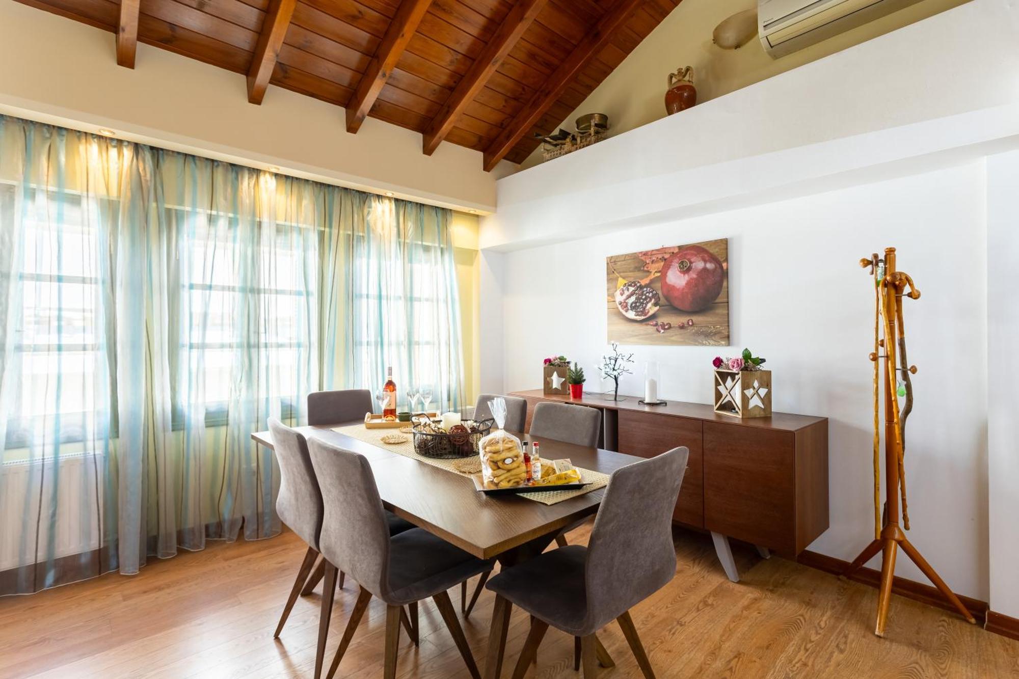 Lito'S Central Gem - Cozy Dream Getaway Kalamata Esterno foto